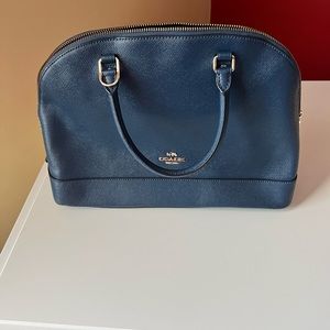 Blue coach purse with wallet